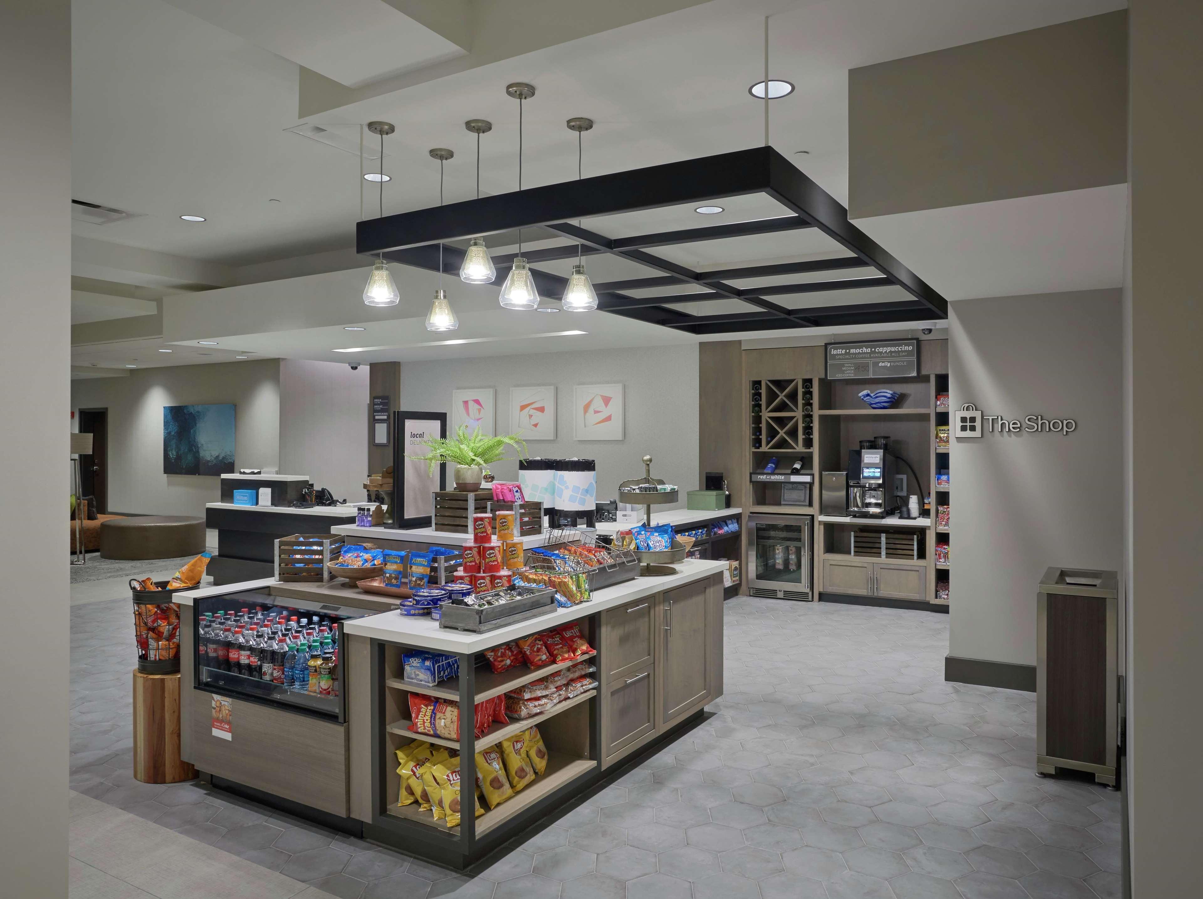 Hilton Garden Inn Corning Downtown Экстерьер фото